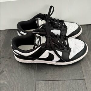 Nike Panda dunks women’s 8